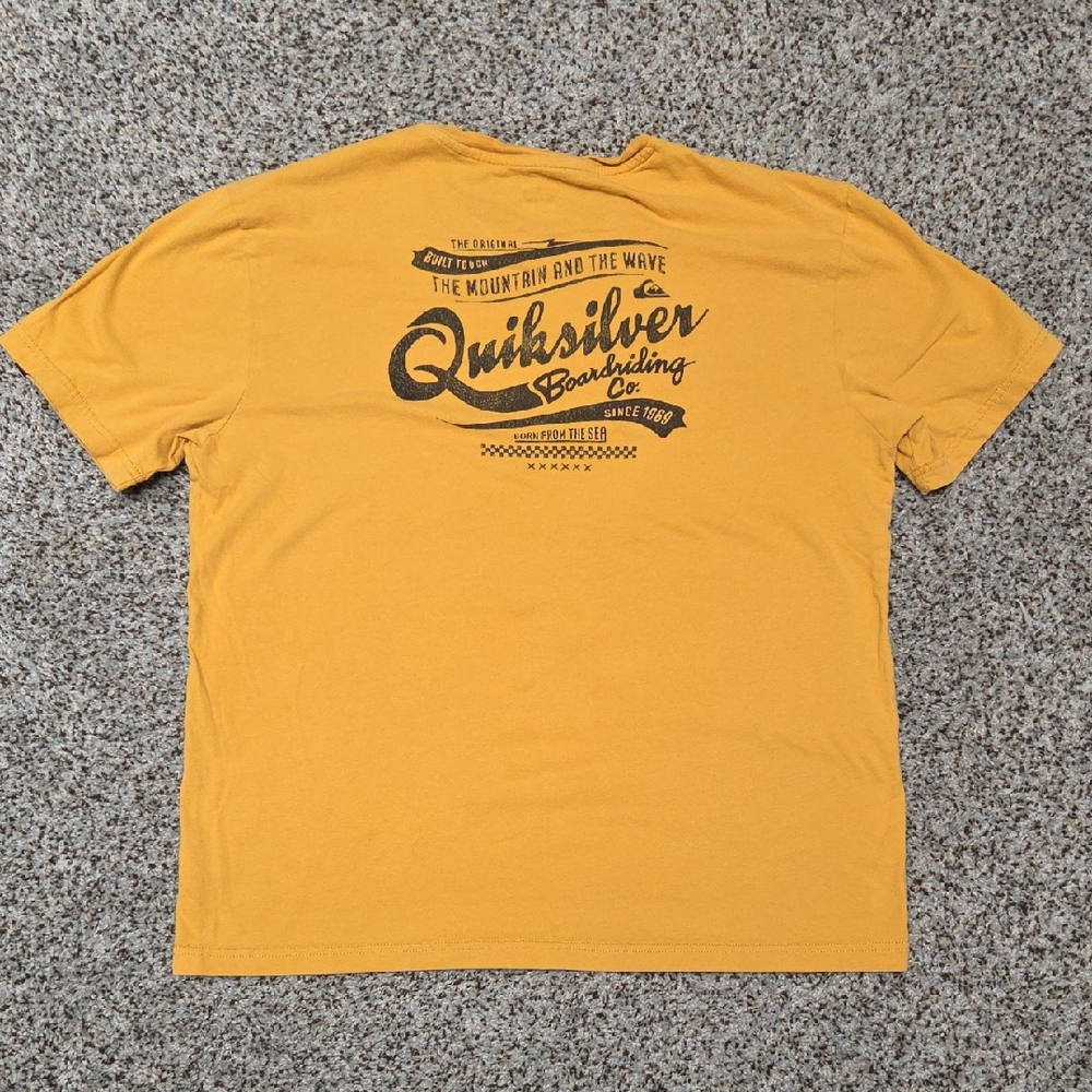 Quiksilver Men's Mustard Graphic Tee